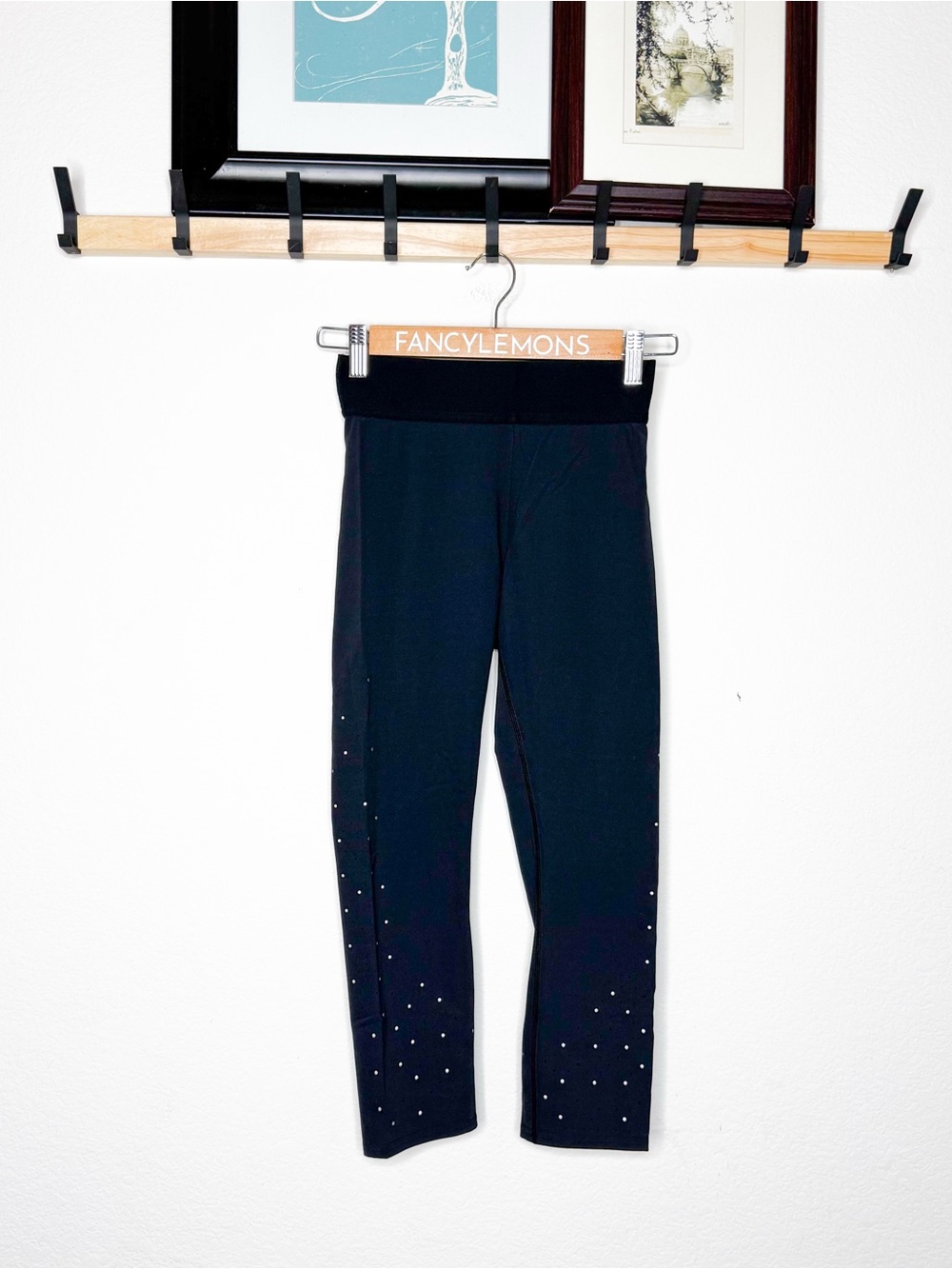 Lululemon Black Reflective Laser Cut Crop Leggings Women’s Size Small